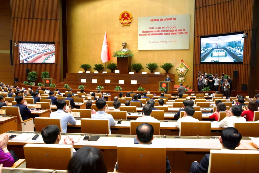 quan canh hoi nghi 4171 6406.jpg