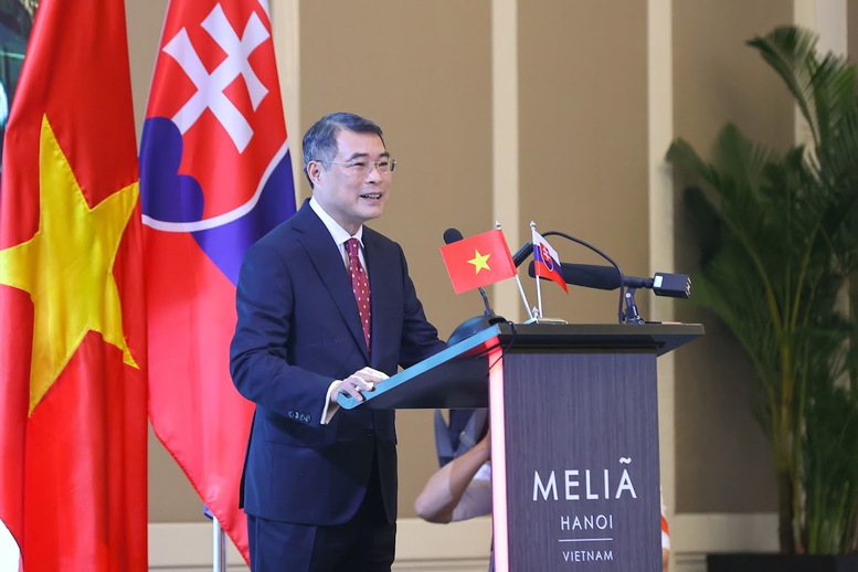 Thủ tướng Lê Minh Hưng và Thủ tướng Robert Fico dự Diễn đàn doanh nghiệp Việt Nam – Slovakia img3838 1776074873910755439461