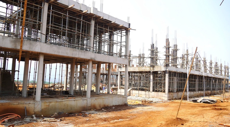 z77047882356912768ffbf0f9d98633998567d75ee63b2 17756486395182081343649