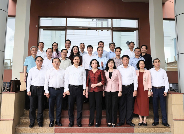 Triển khai hiệu quả Nghị quyết 72-NQ/TW, tạo đột phá để người dân cảm nhận rõ chất lượng y tế z7736007705266cdd5f499aa74ab0c113a4488a41bcac0 17764262356561473873789